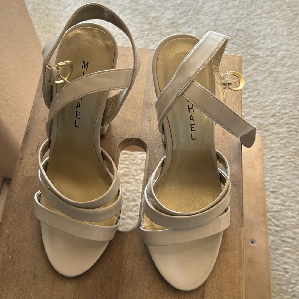 Cream high heels 

Size 7